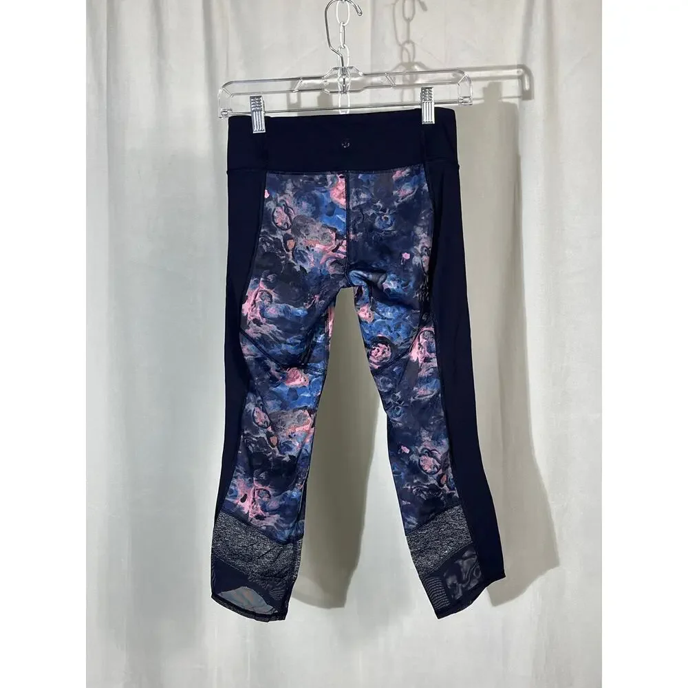 Lululemon If Youre Lucky Crop in Moody‎ Mirage Bark Berry.